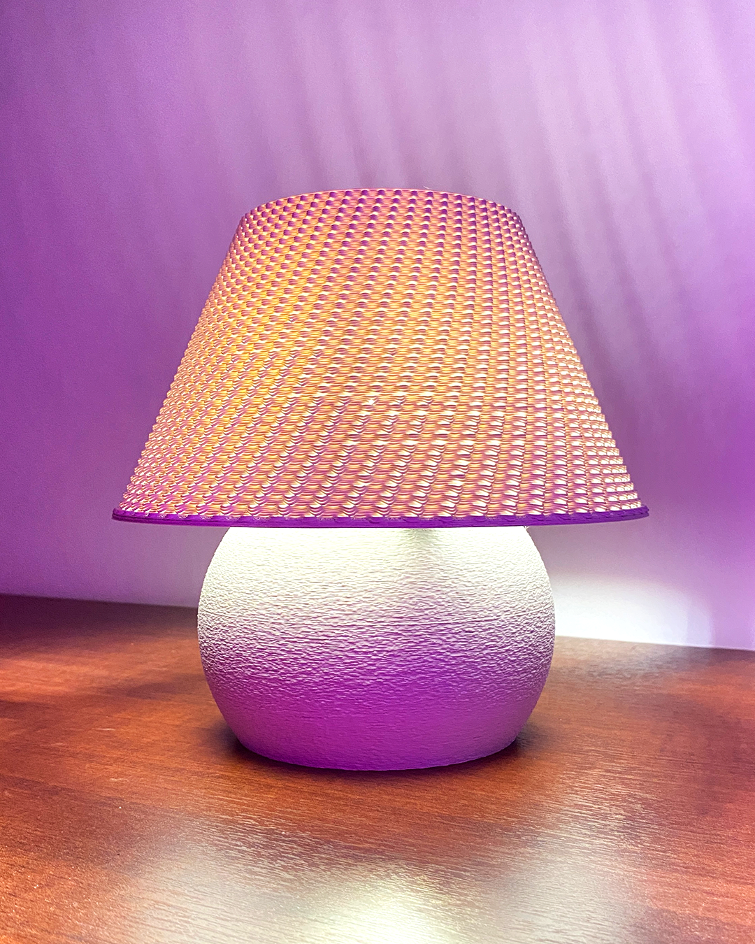 Tokyo - de mesa - luminastudio